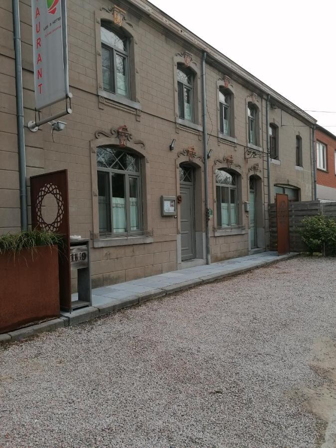 Maison D'Hote Les Notes Endormie Chambre Secrete Berzee 外观 照片