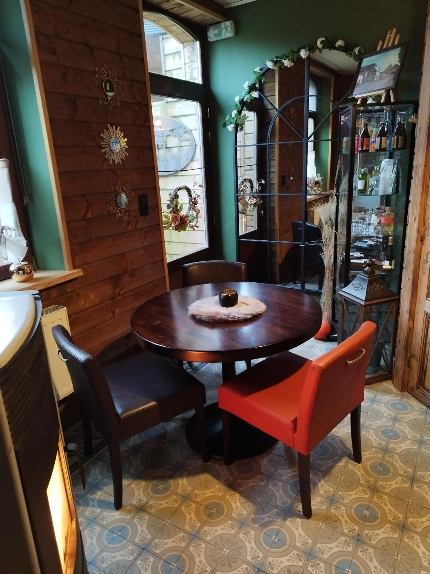 Maison D'Hote Les Notes Endormie Chambre Secrete Berzee 外观 照片